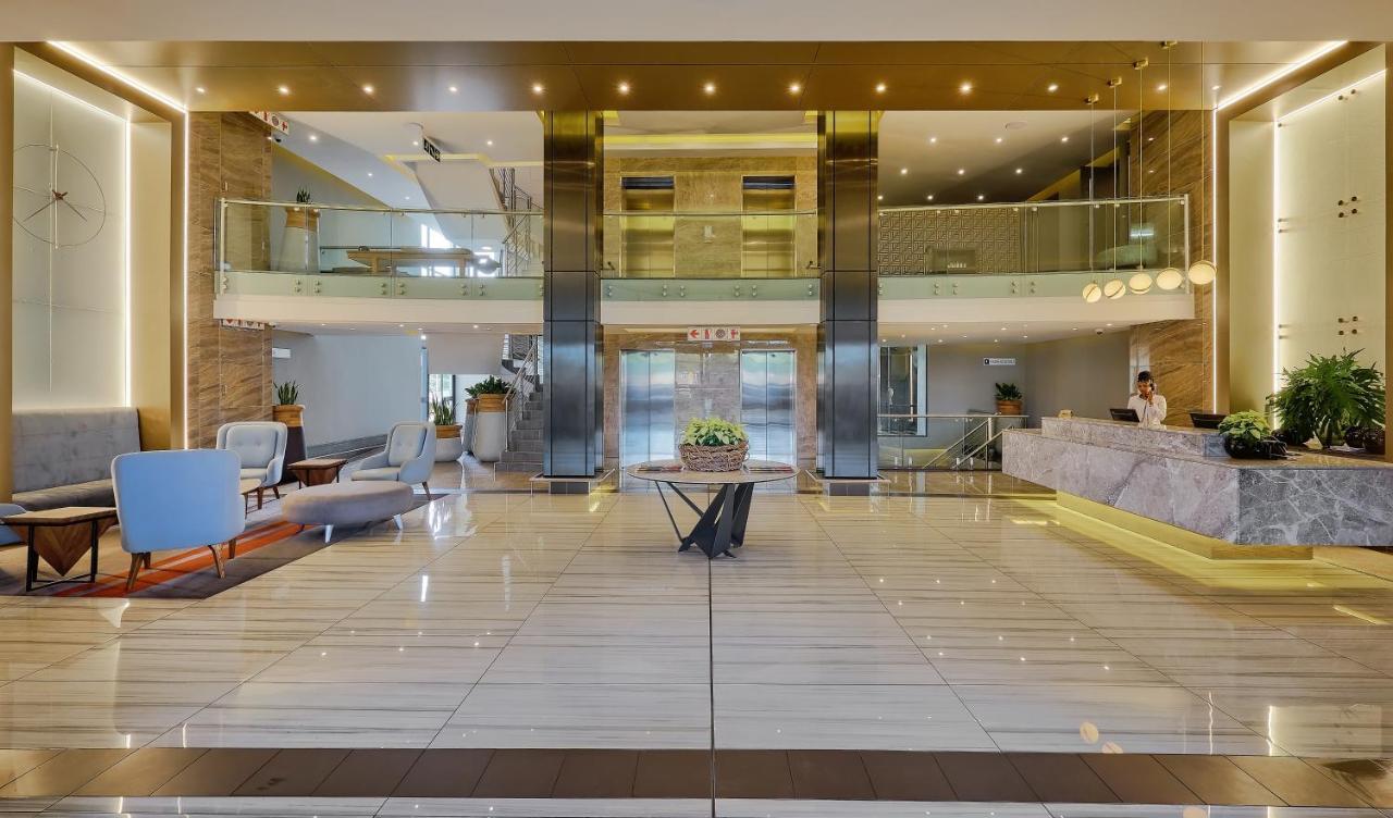 The Regency Apartment Hotel Menlyn Pretoria-Noord Eksteriør billede